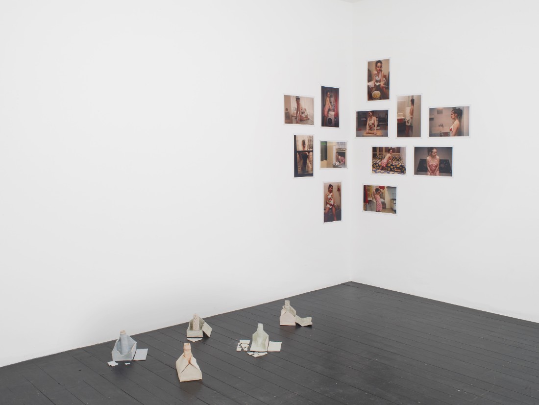 Installation View: Can I Make You Feel Bad?, 2016, l'etrangere